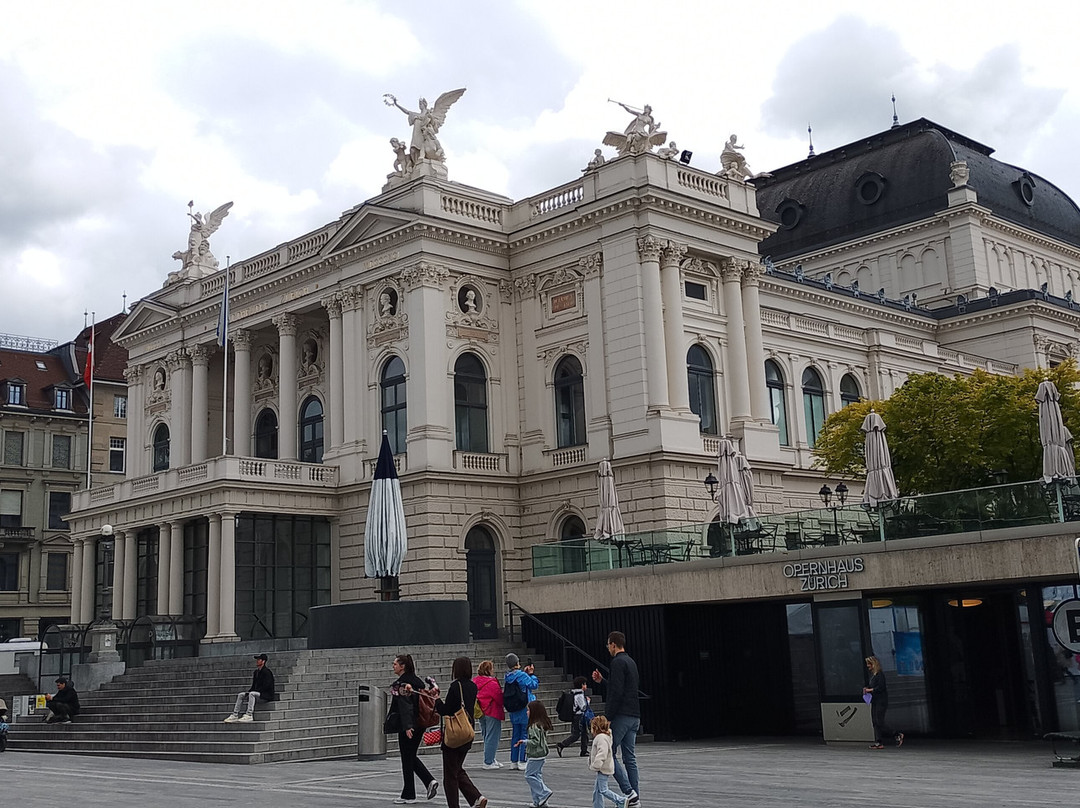 Opernhaus Zurich-苏黎世必去景点