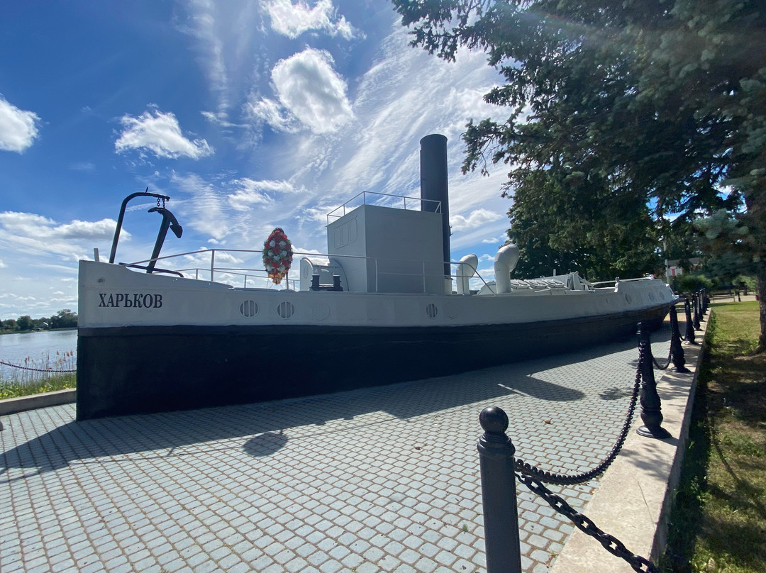 Ladoga Military Fleet Monument and Memorial Complex Doroga Zhizni-Novaya Ladoga必去景点