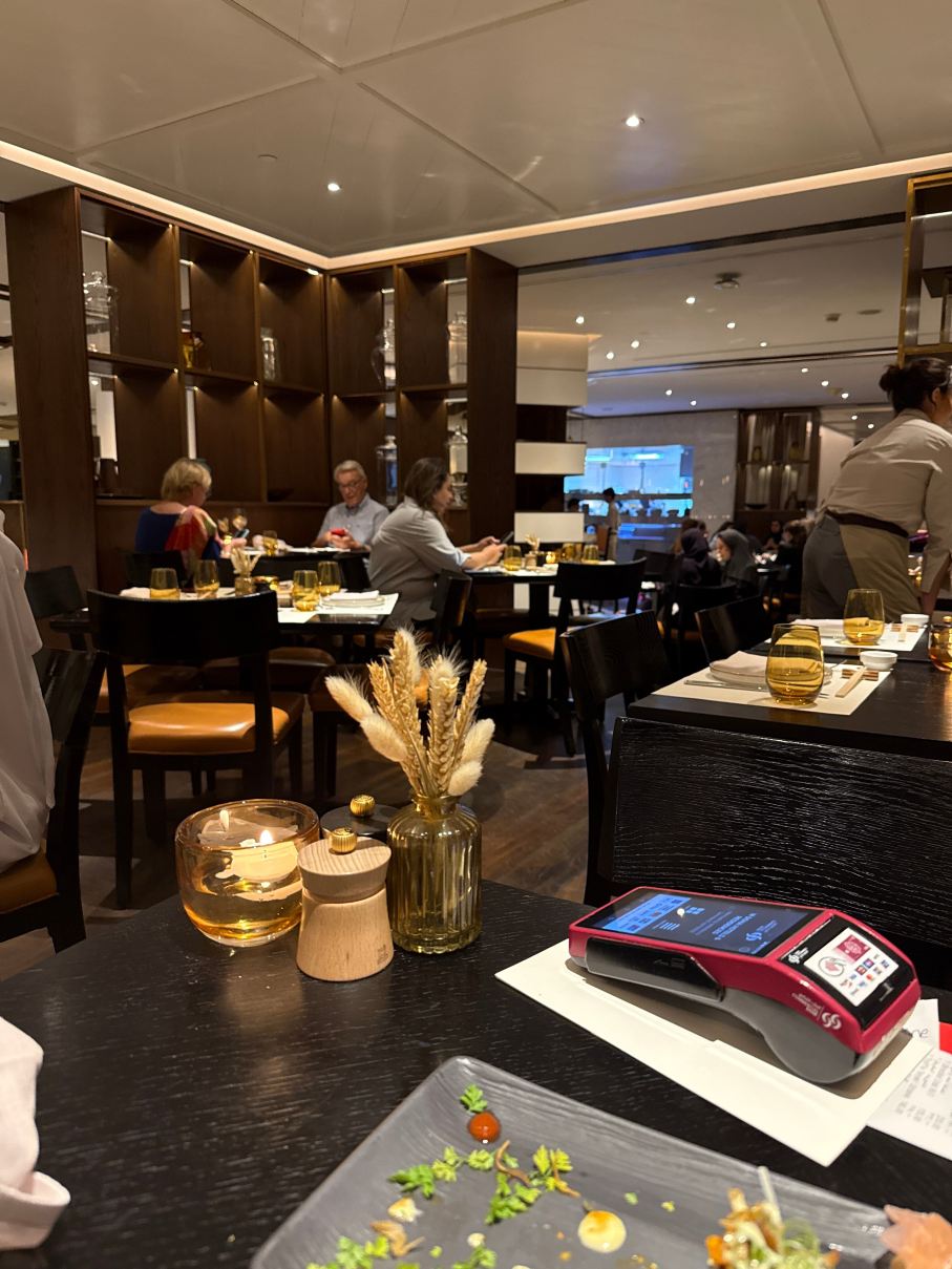 多哈W酒店-旅行者