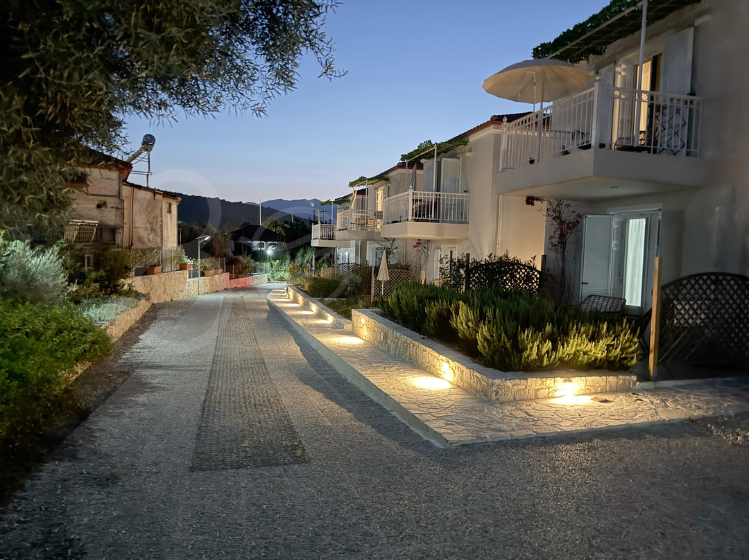 8 Homes