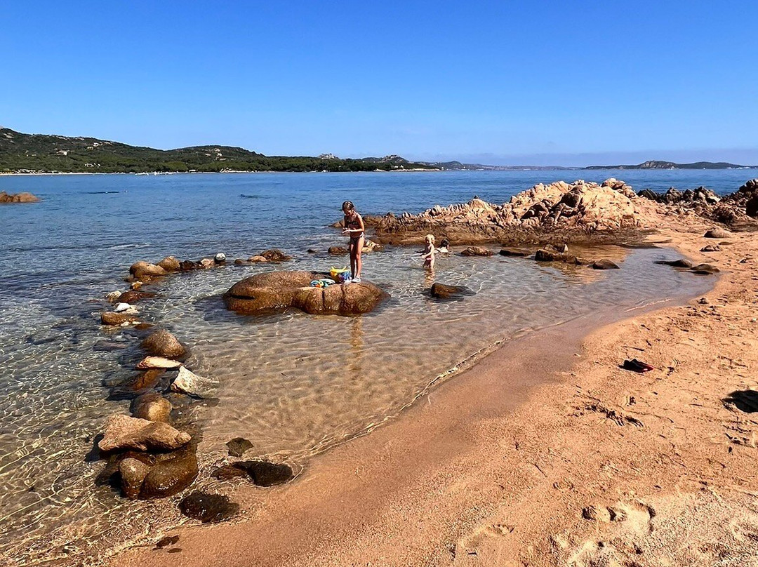 Spiaggia Mannena (Spiaggia Barca Bruciata)-Arzachena必去景点