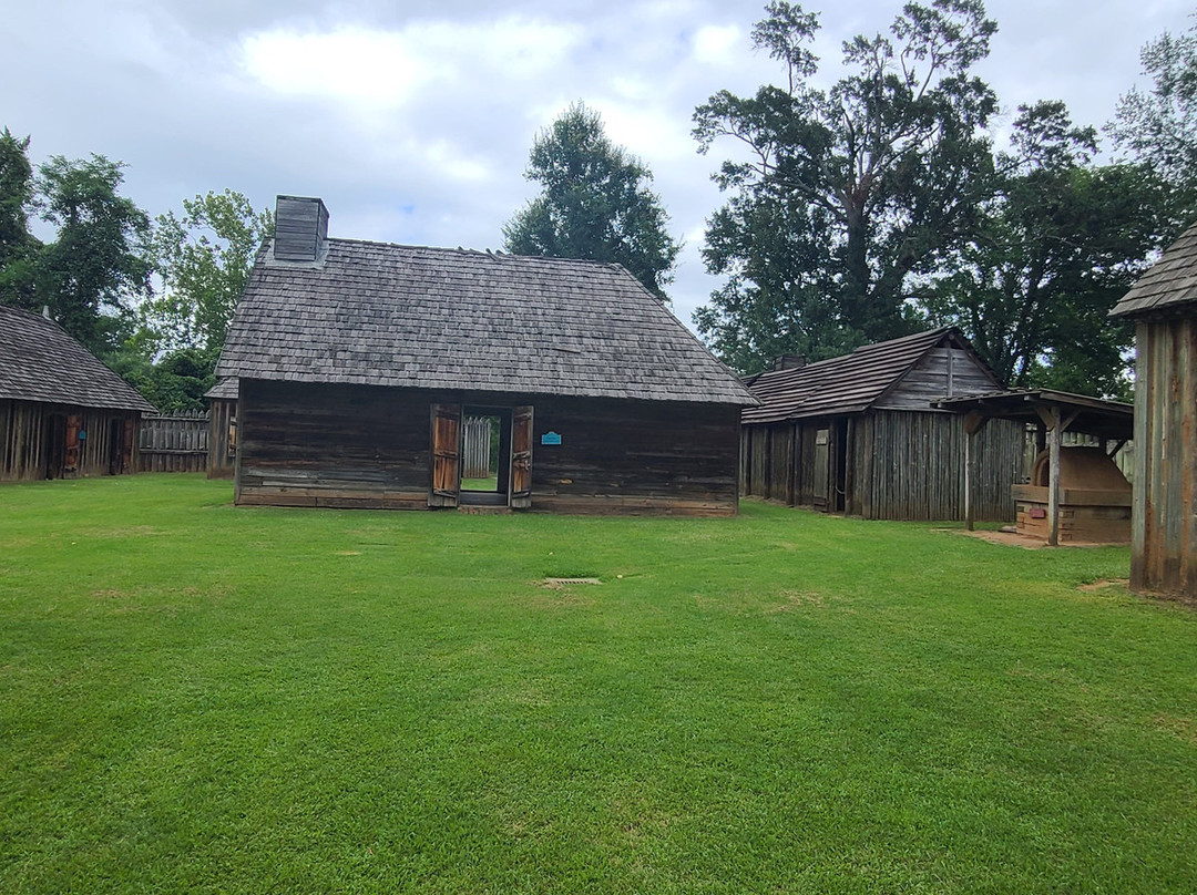 Fort St. Jean Baptiste-纳基托什县必去景点