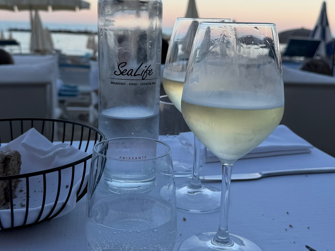海滨码头酒店主图