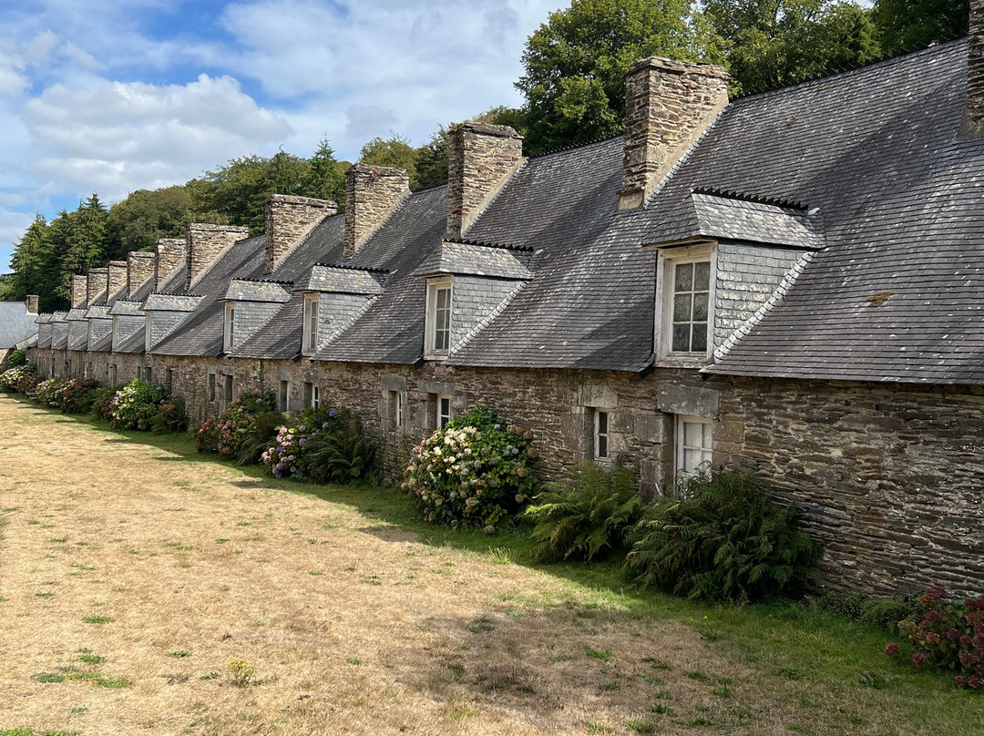 Les Forges des Salles-Perret必去景点