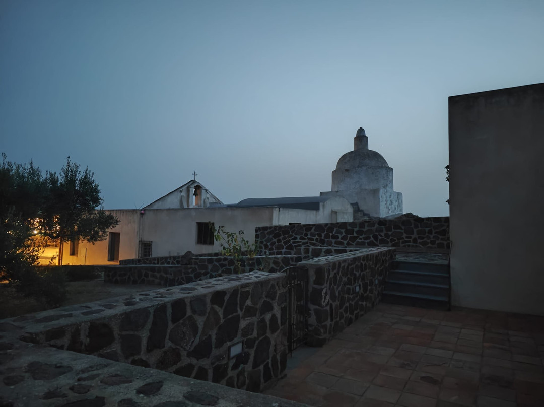 Chiesa Vecchia di Quattropani-利帕里必去景点