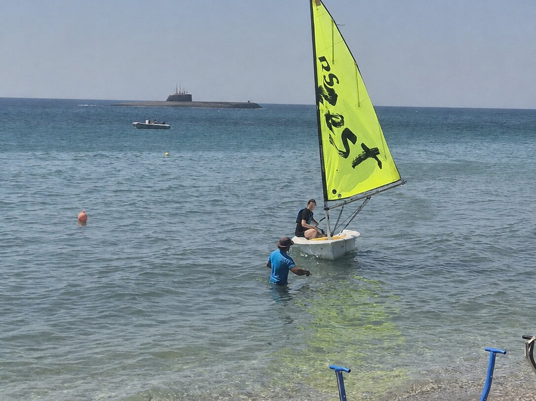 Zefiros Beach Hotel主图