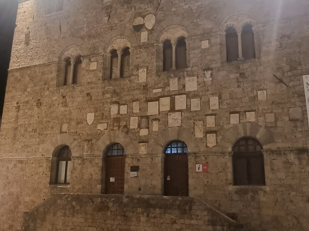 Palazzo Pretorio-马萨马里蒂马必去景点