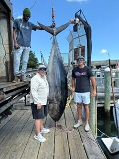 Shark Shark Tuna Fishing Charters-South Yarmouth必去景点