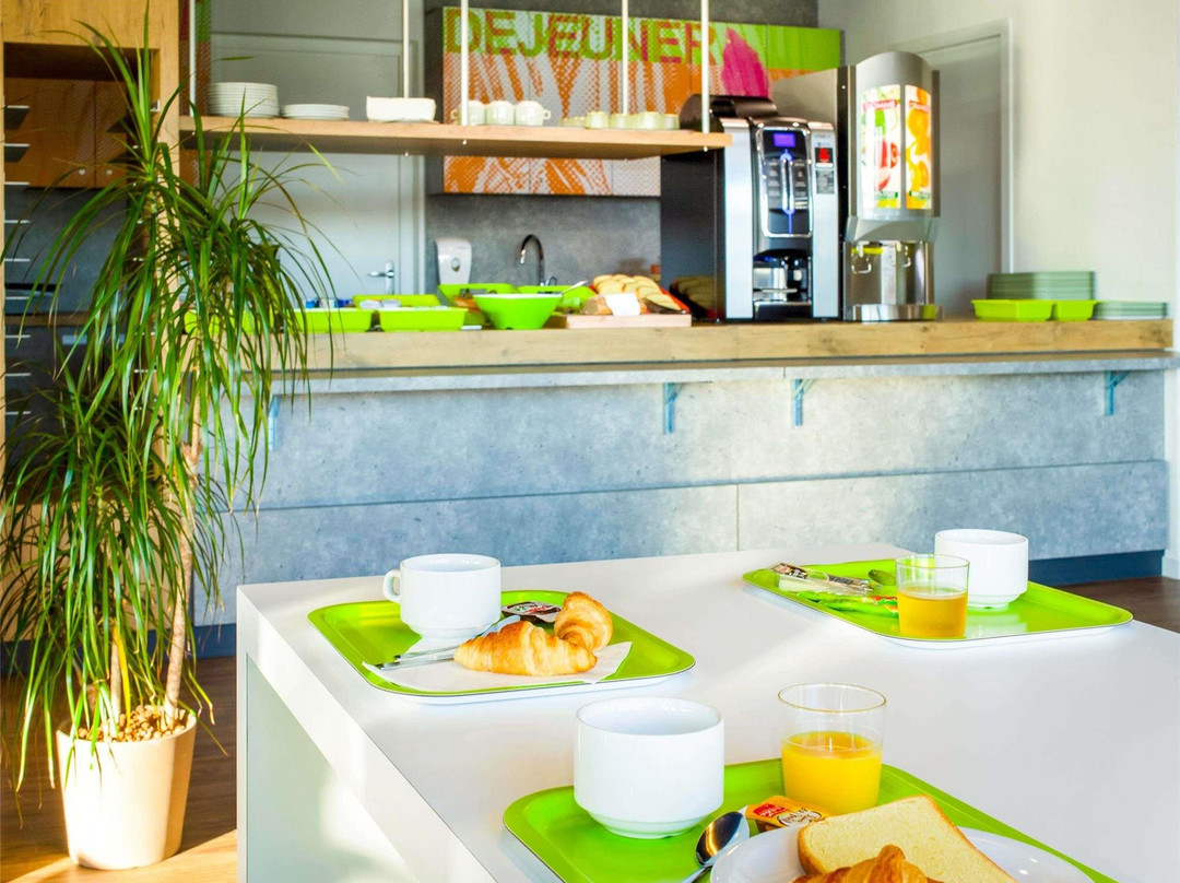 Ambares-et-Lagrave酒店住宿-波尔多洛尔蒙特宜必思快捷酒店
