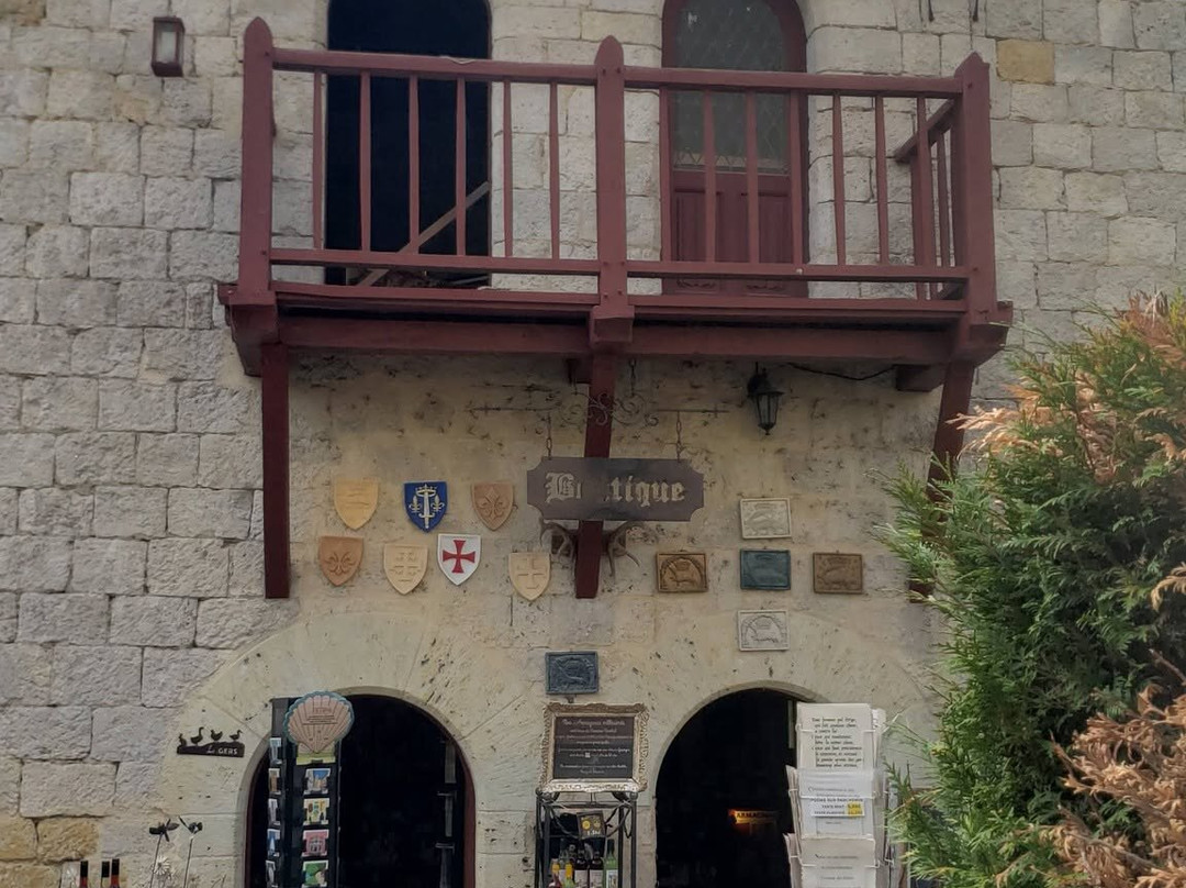 Le Village Fortifie de Larressingle-Larressingle必去景点