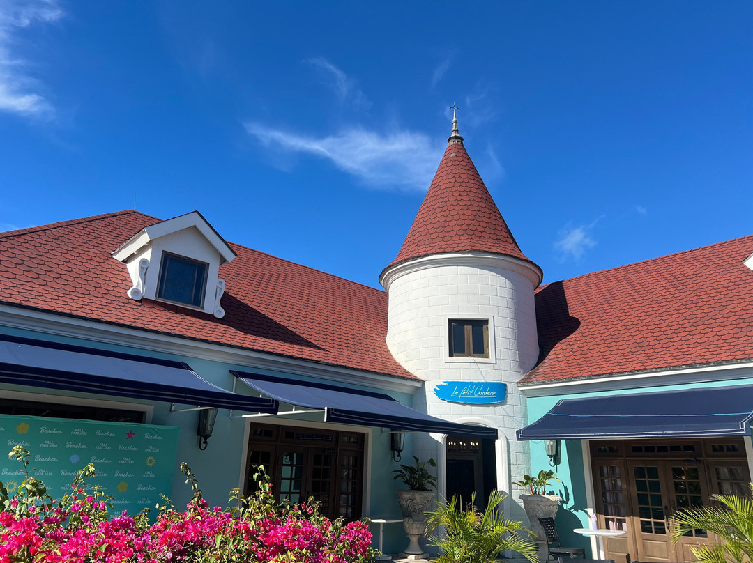 土克斯及开科斯群岛海滩酒店 - 全包式主图