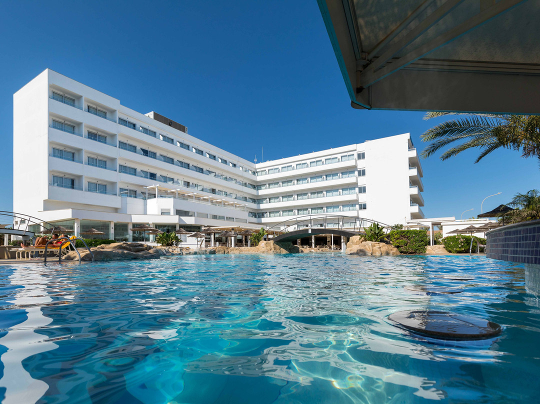 Tasia Maris Beach Hotel & Spa