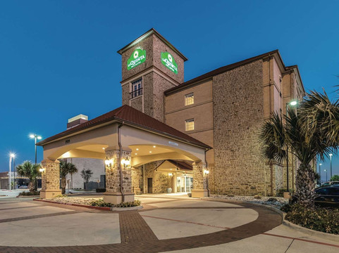 达拉斯大草原城南部拉昆塔温德姆套房酒店主图