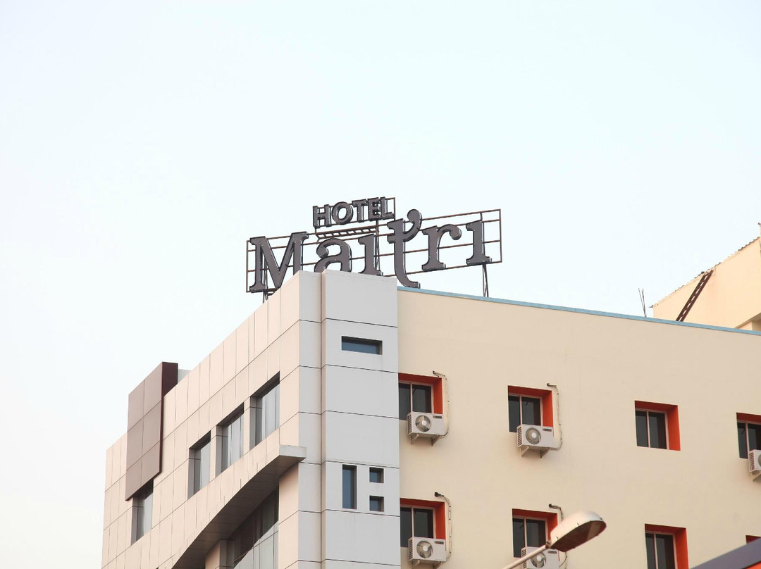 Karimnagar酒店住宿-Hotel Maitri Residency