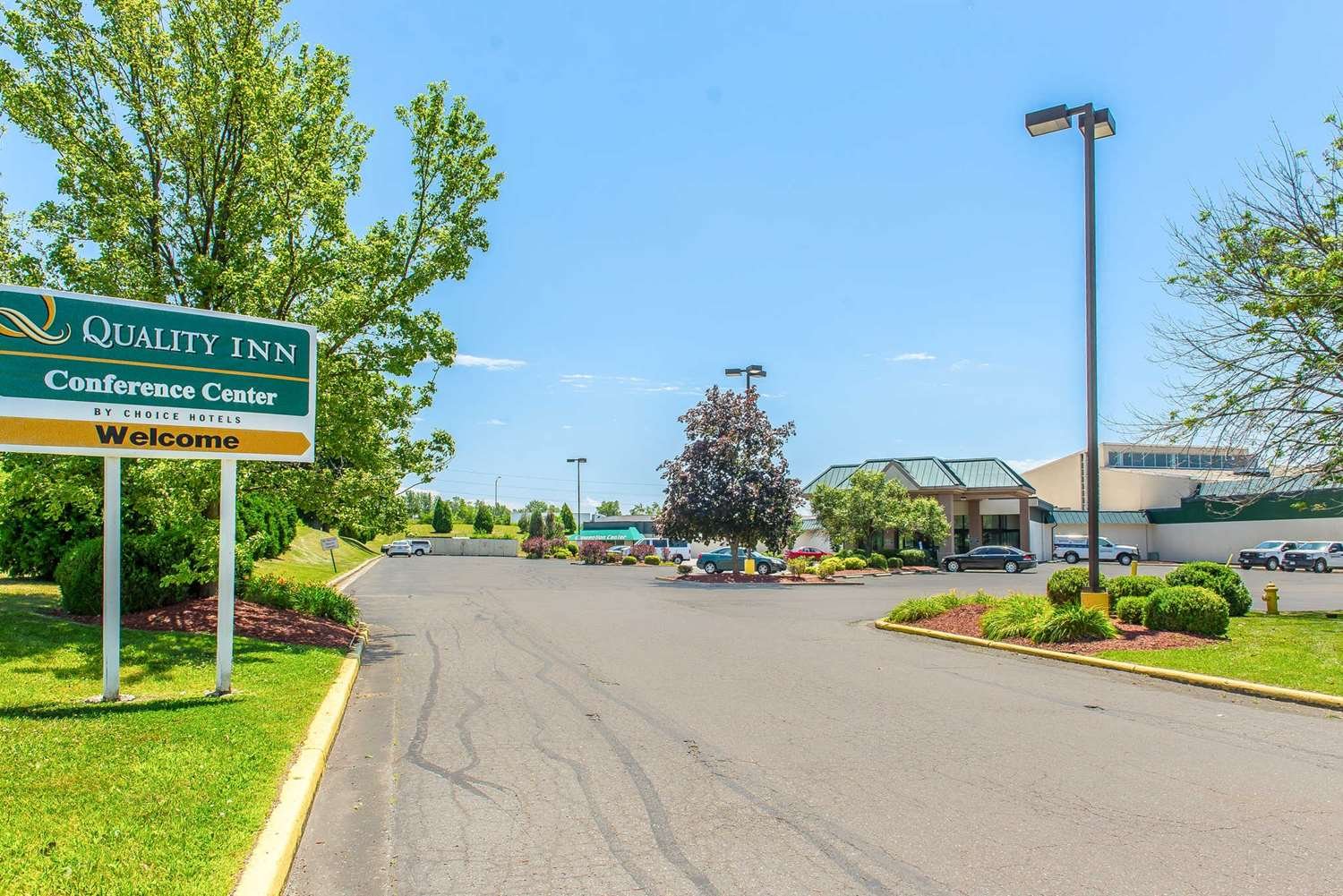 Quality Inn and Conference Center-官方