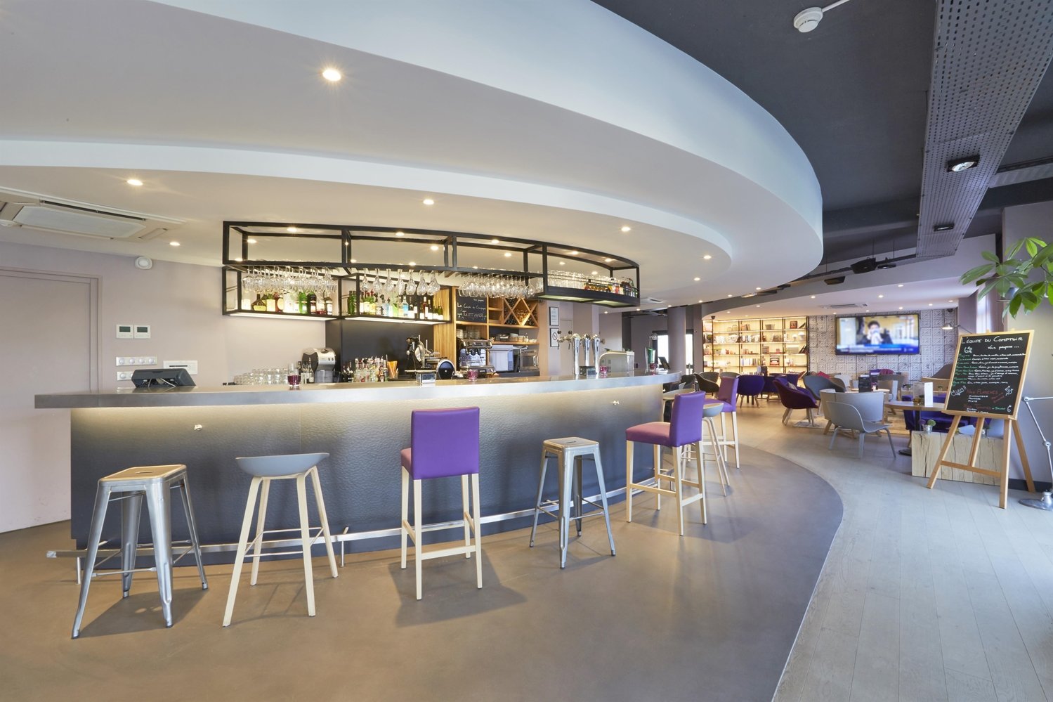 钟楼布兰科梅尼酒店-官方