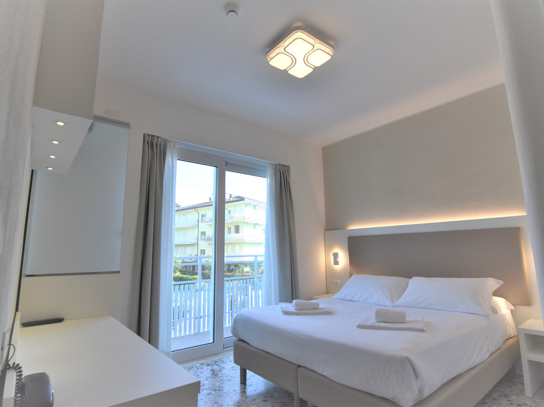 Hotel Atenea Golden Star