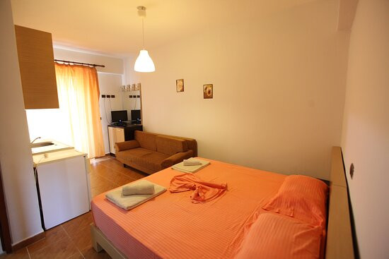 Seasonal Rooms Bunec主图