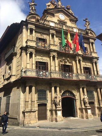 Ayuntamiento de Pamplona-潘普洛纳必去景点
