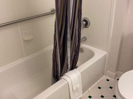 La Quinta Inn & Suites By Wyndham Greensboro NC主图