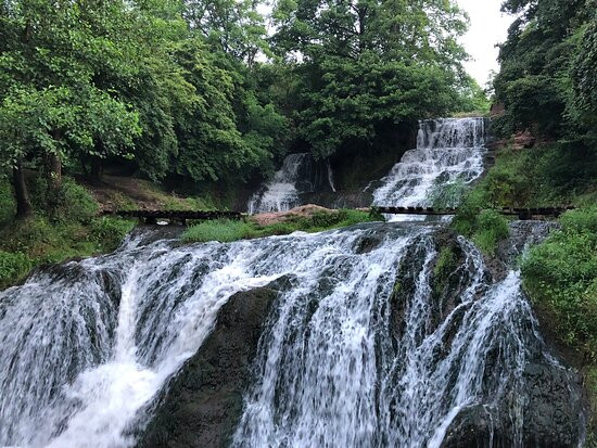 Dzurinskiy Waterfall-Nyrkiv必去景点