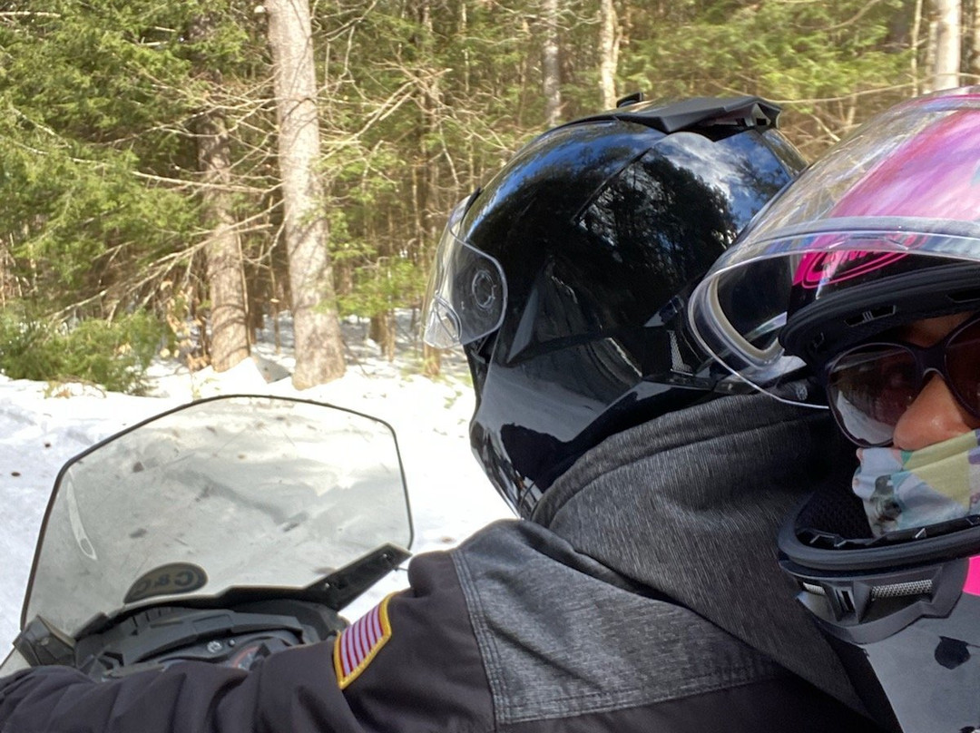 C&C Snowmobile Tours-Chestertown必去景点