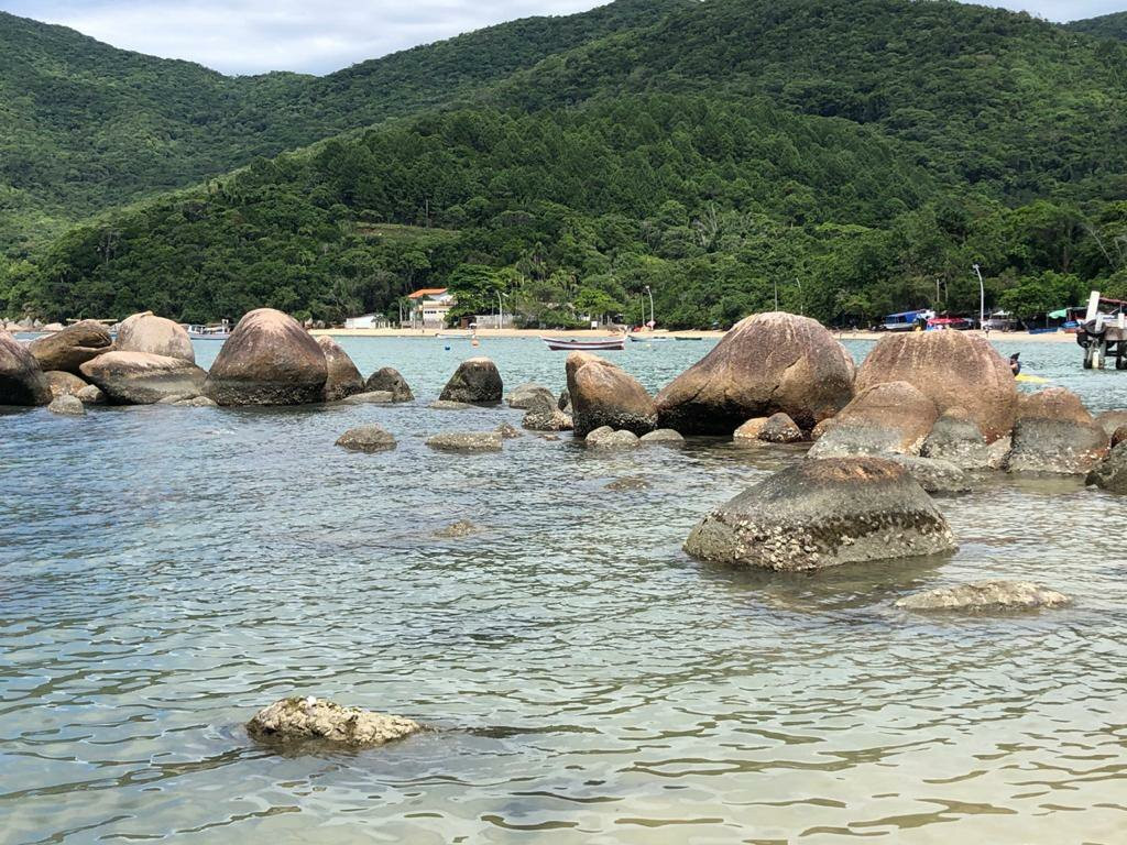 Praia Baía Dos Golfinhos-Governador Celso Ramos必去景点