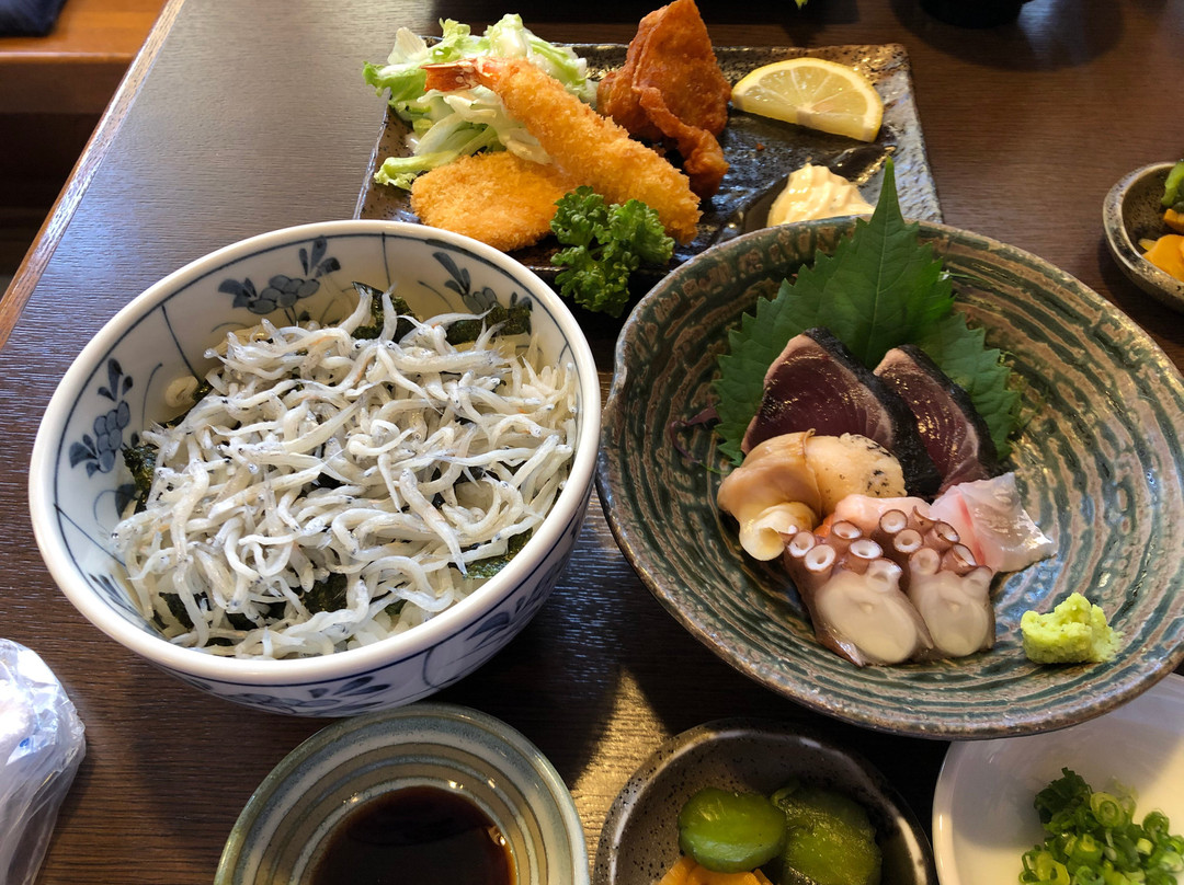 味処 日之出