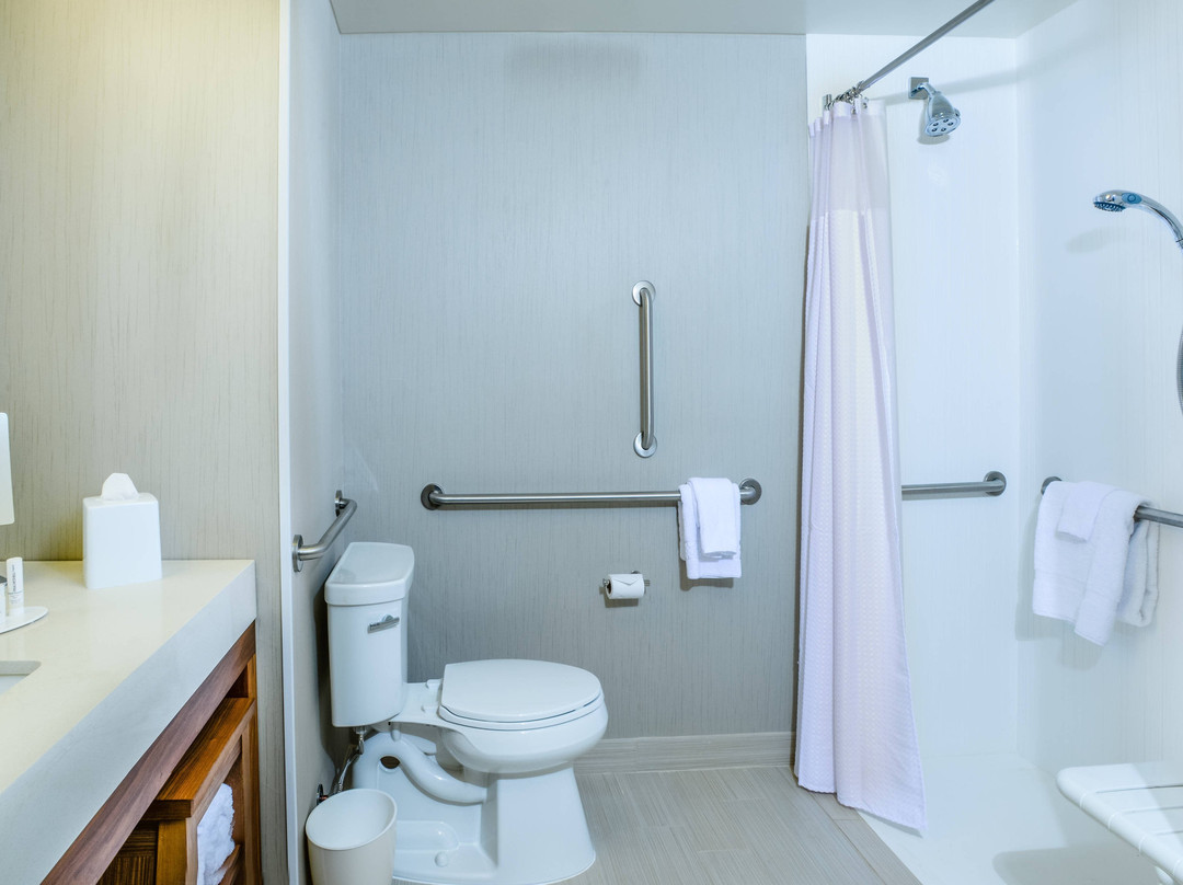 Courtyard Lake Charles主图