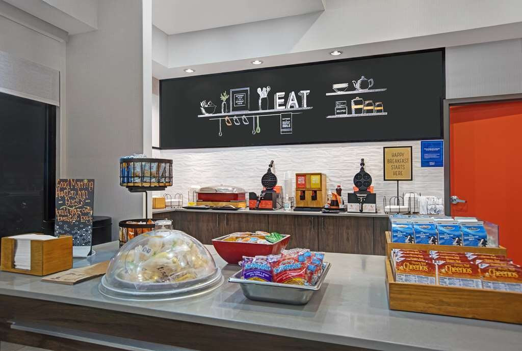 基奥卡克希尔顿恒庭酒店主图