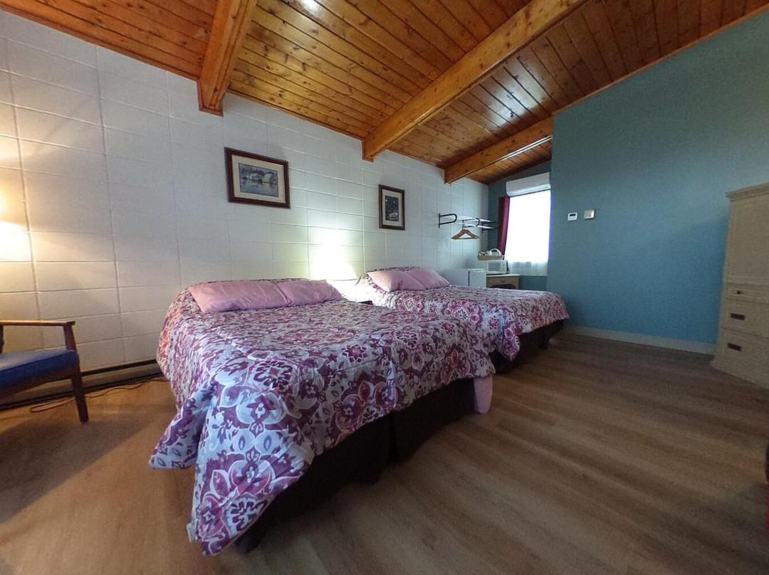 Huron Sands Motel and Restaurant主图