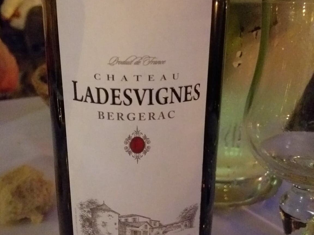 杜帕瑟酒店主图