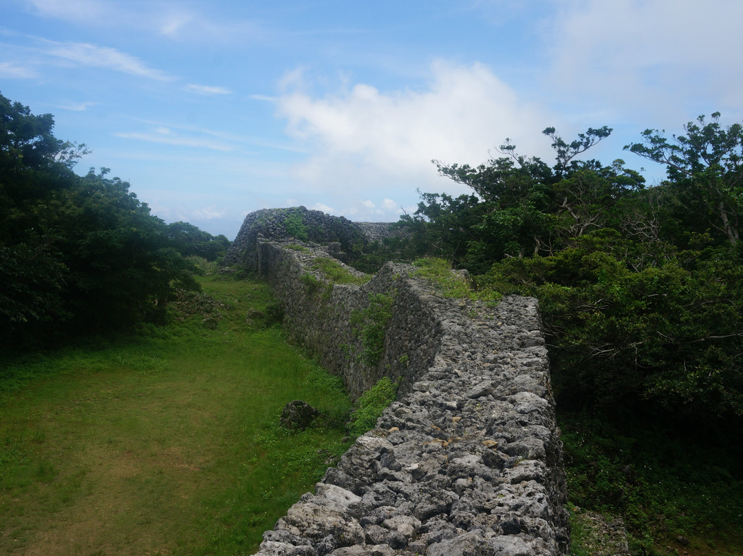 The Itokazu castle ruin景点图片