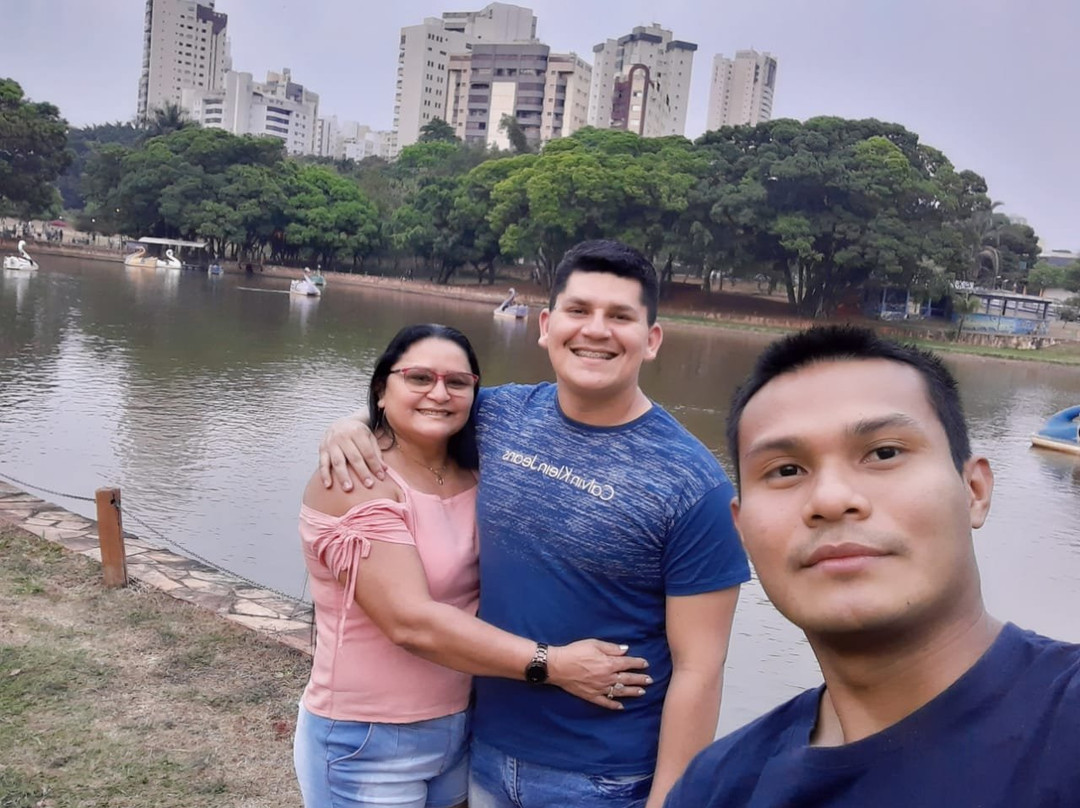 Lago das Rosas-戈亚尼亚必去景点