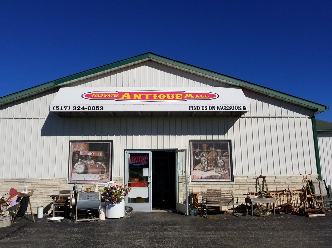 Coldwater Antique Mall景点图片
