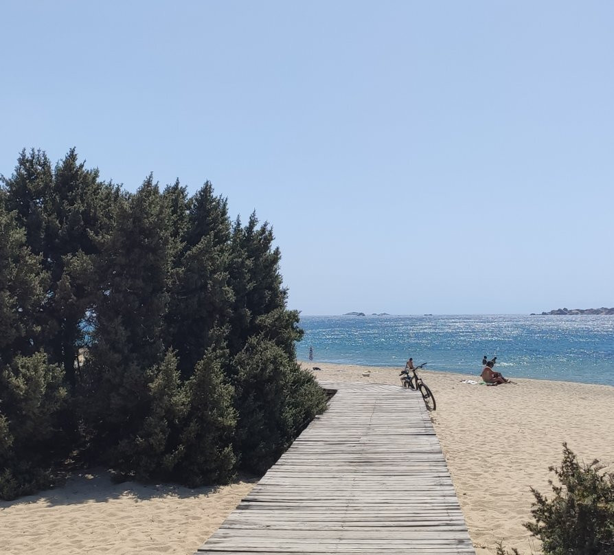 Maragas Beach景点图片