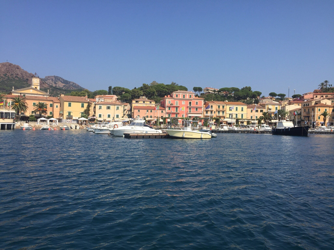 Il Dollaro II-Porto Azzurro必去景点