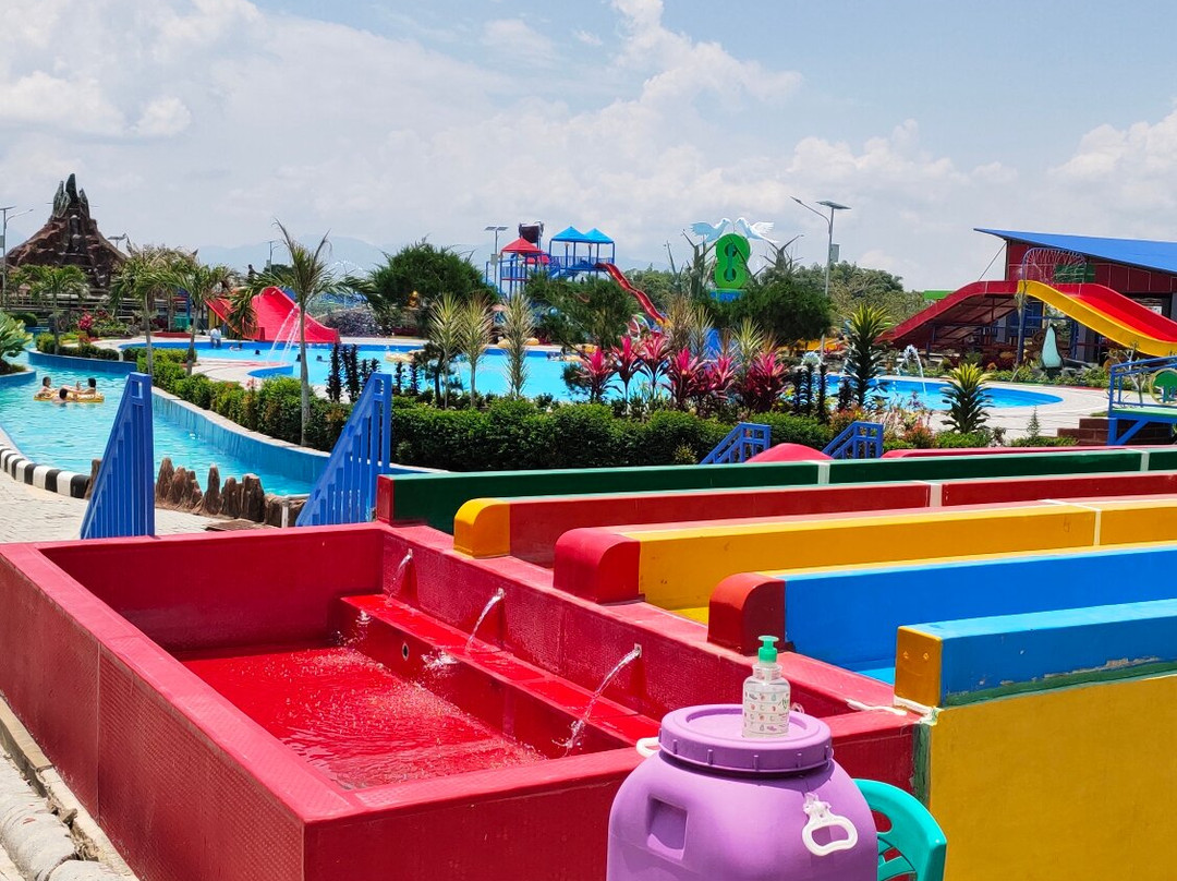 Labersa Toba Hotel & Convention Centre主图