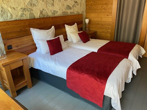 Sainte-Marie-d'Alloix酒店住宿-Hotel du Casino Circus d'Allevard