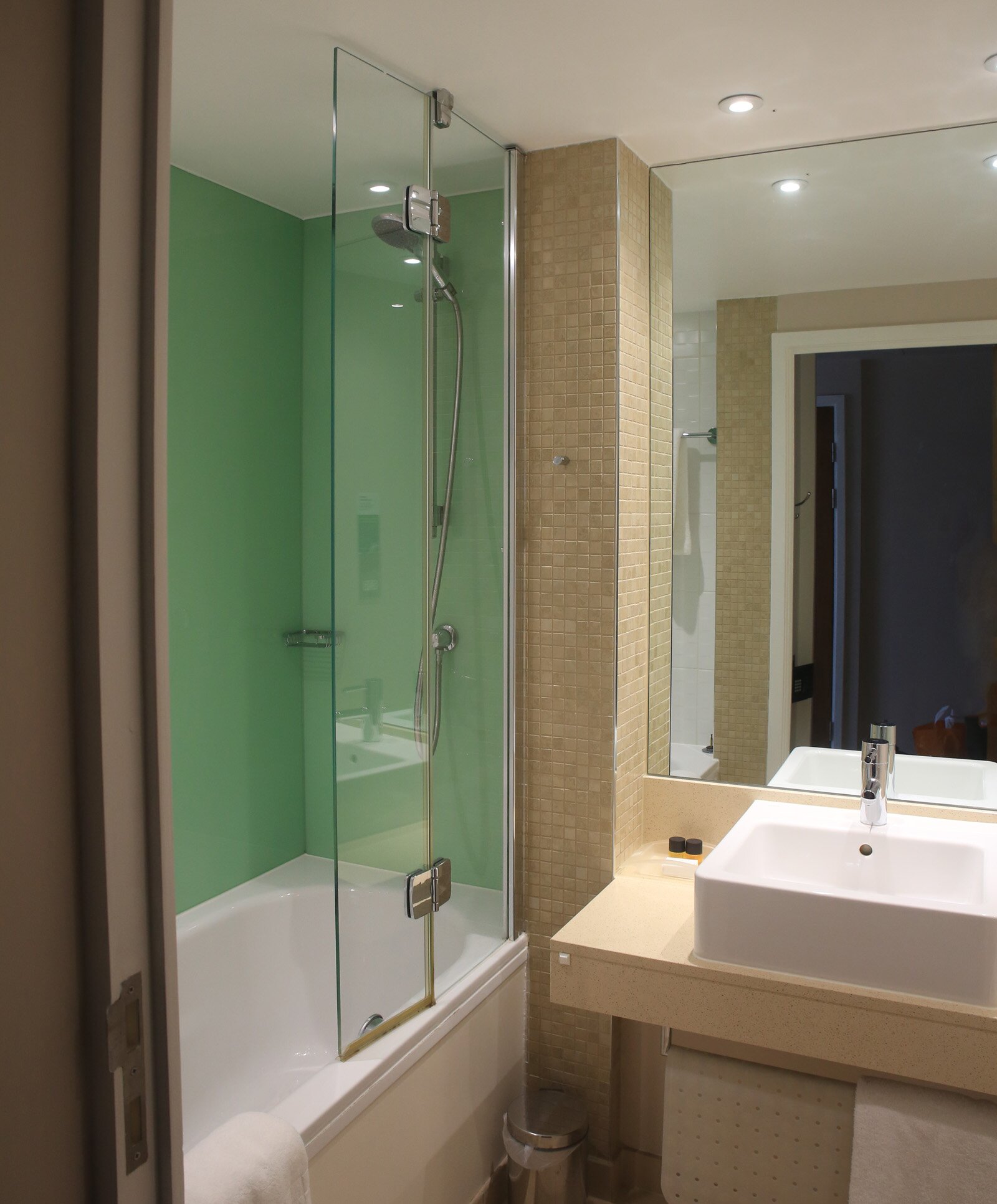 Holiday Inn Derby - Riverlights By IHG-浴室