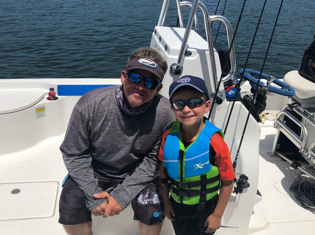 Captain Dustin Fishing Charters-Holiday必去景点