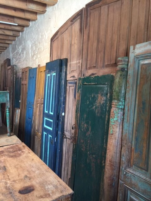 Ranchos Antique Furnishings景点图片