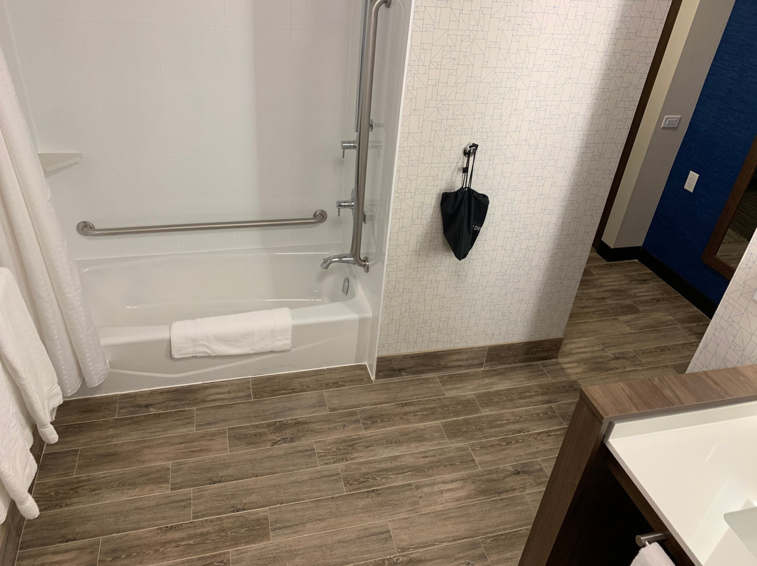 Holiday Inn Express Sarnia - Point Edward By IHG主图