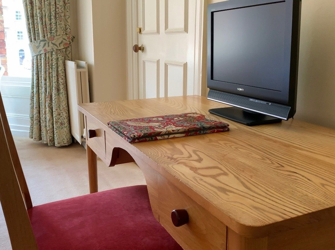 Ravenhill House主图