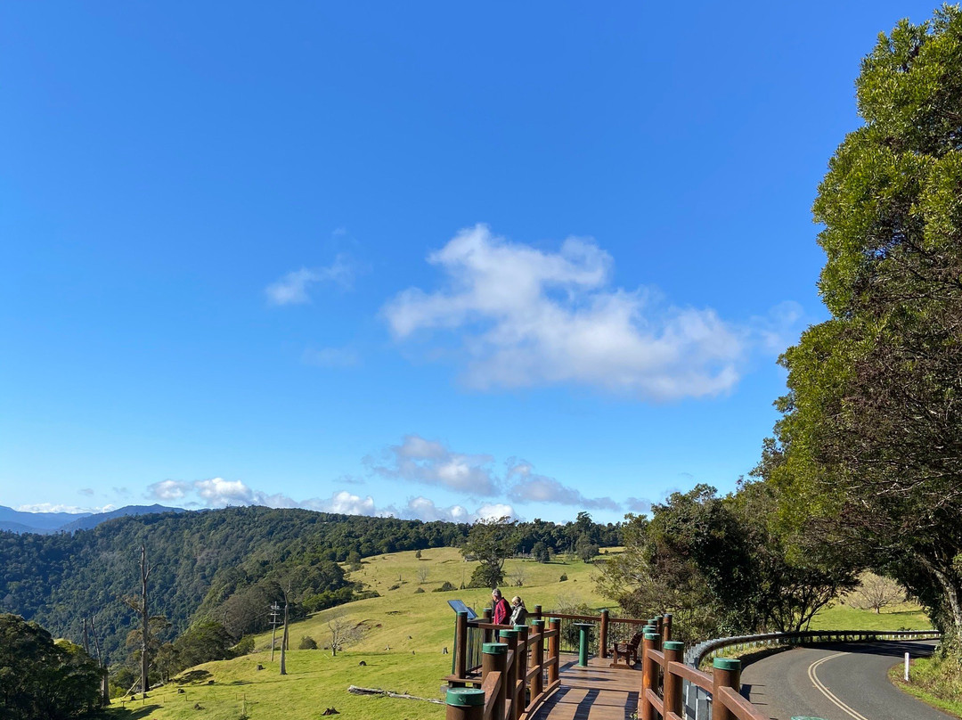 Carr's Lookout-The Falls必去景点