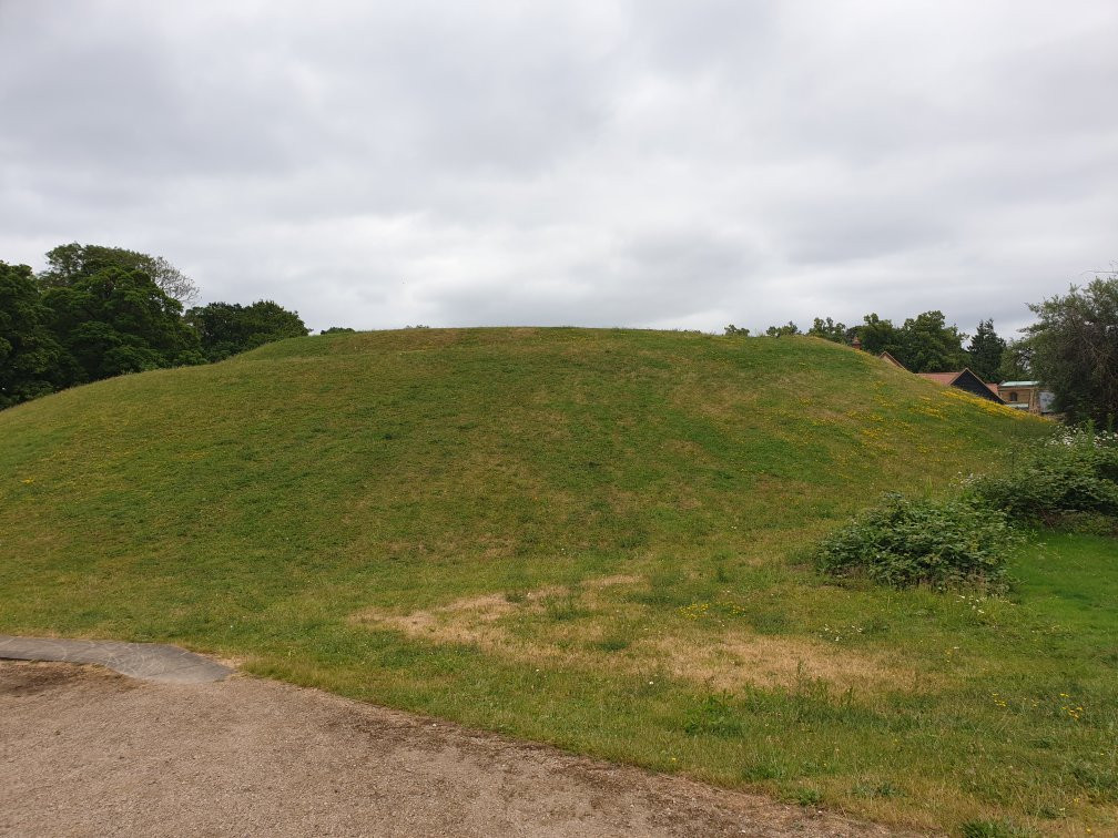 Towcester Castle ( Bury Mount)景点图片