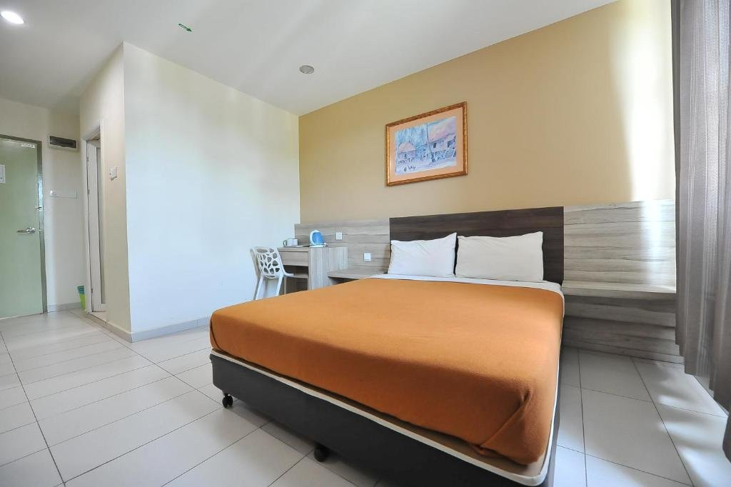 Kampung Bukit Katil酒店住宿-OYO 437 Hotel Suria Malaqa