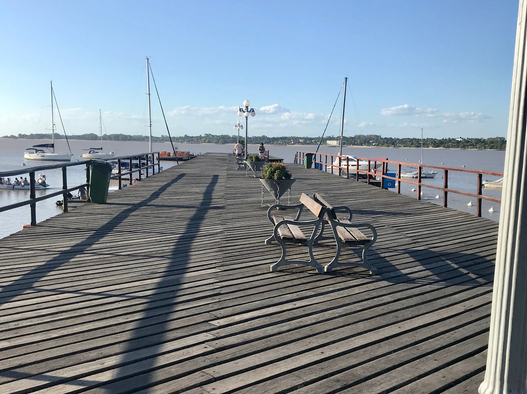 Muelle del Puerto de Yates-科洛尼亚·德尔萨克拉门托城必去景点