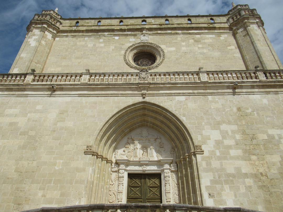 Església de Santa Eulàlia-阿拉约尔必去景点