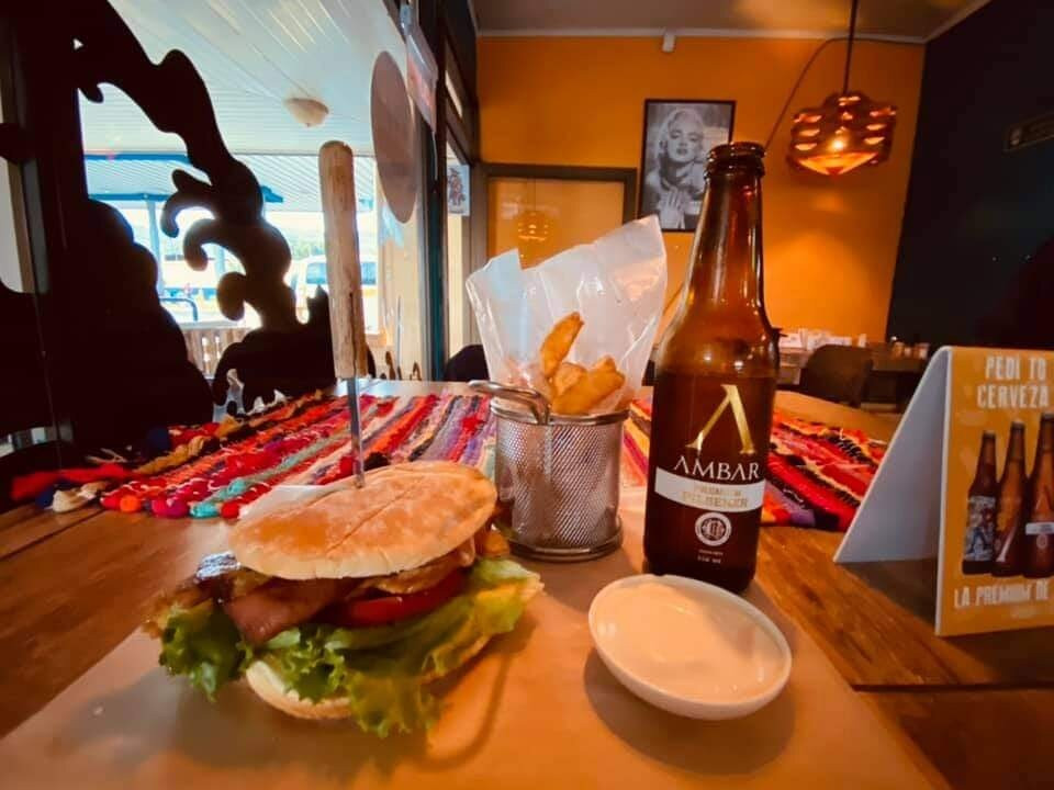 BAR RESTAURANTE LO NUESTRO ASERŔI